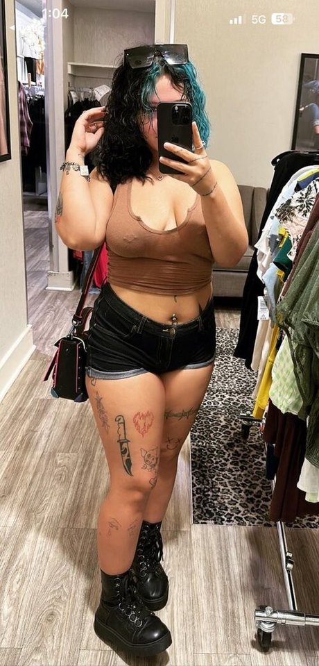 Foto desnuda filtrada de OnlyFans de Succubusxlilith