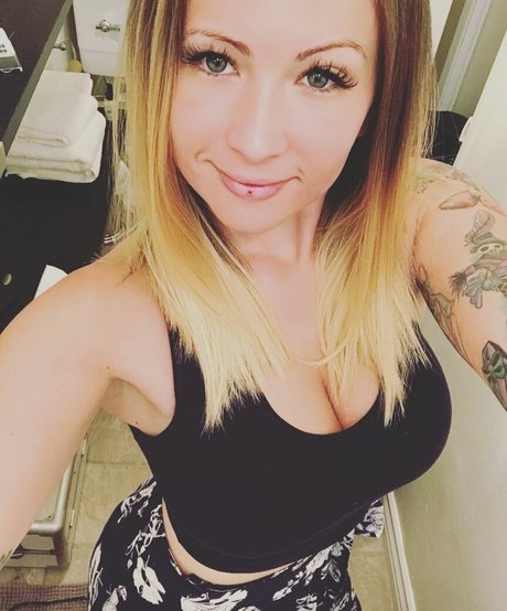 Chloe James