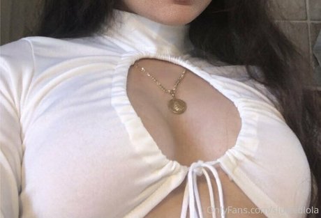 Foto desnuda filtrada de OnlyFans de Sluttedlola