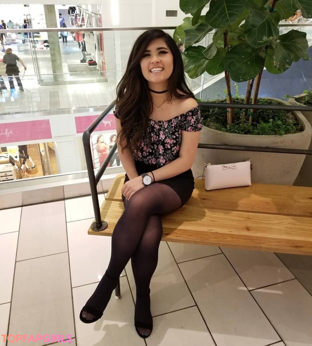 Foto desnuda filtrada de OnlyFans de Yourprincesslol #249 Foto desnuda filtrada de OnlyFans de Yourprincesslol #249