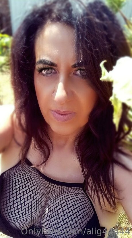 Foto desnuda filtrada de OnlyFans de Alig44444