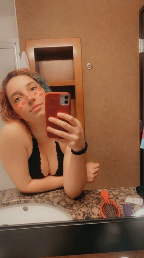 Itsyagirlsky