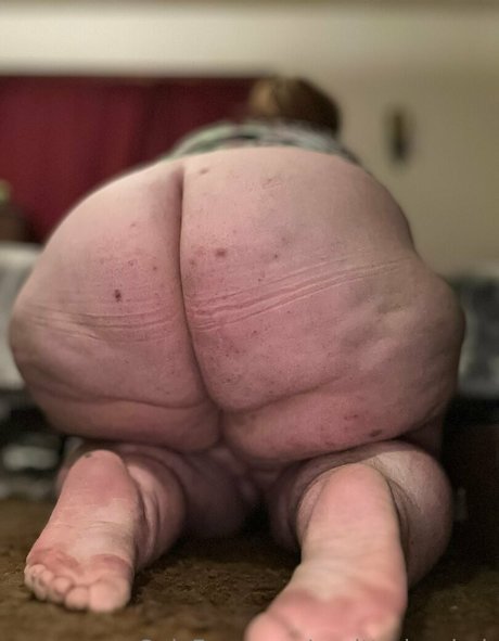 Foto desnuda filtrada de OnlyFans de Sagittariuschub