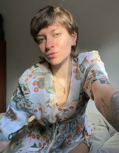 Foto desnuda filtrada de OnlyFans de Lalicebbgirll