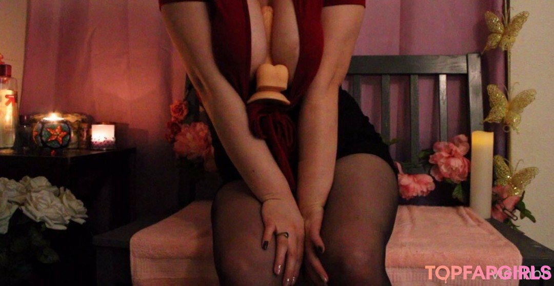 Foto desnuda filtrada de OnlyFans de Gabiafterdark #82 Foto desnuda filtrada de OnlyFans de Gabiafterdark #82