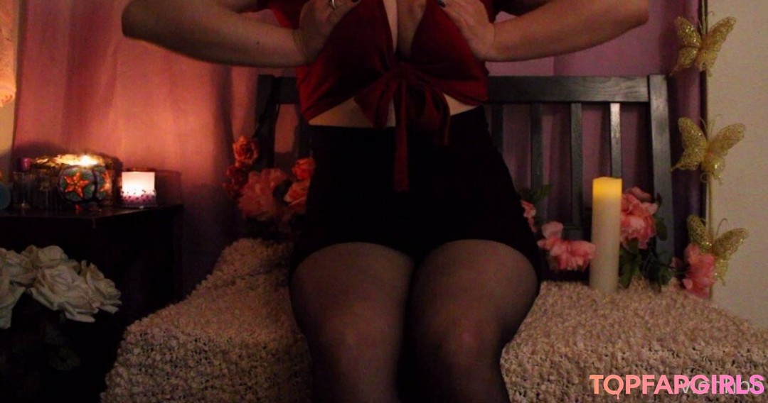 Foto desnuda filtrada de OnlyFans de Gabiafterdark #86 Foto desnuda filtrada de OnlyFans de Gabiafterdark #86