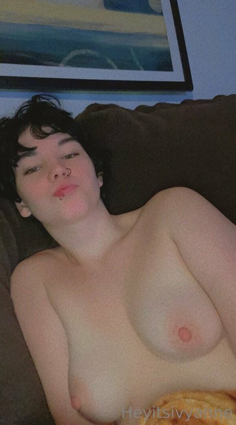 Heyitsivyanne
