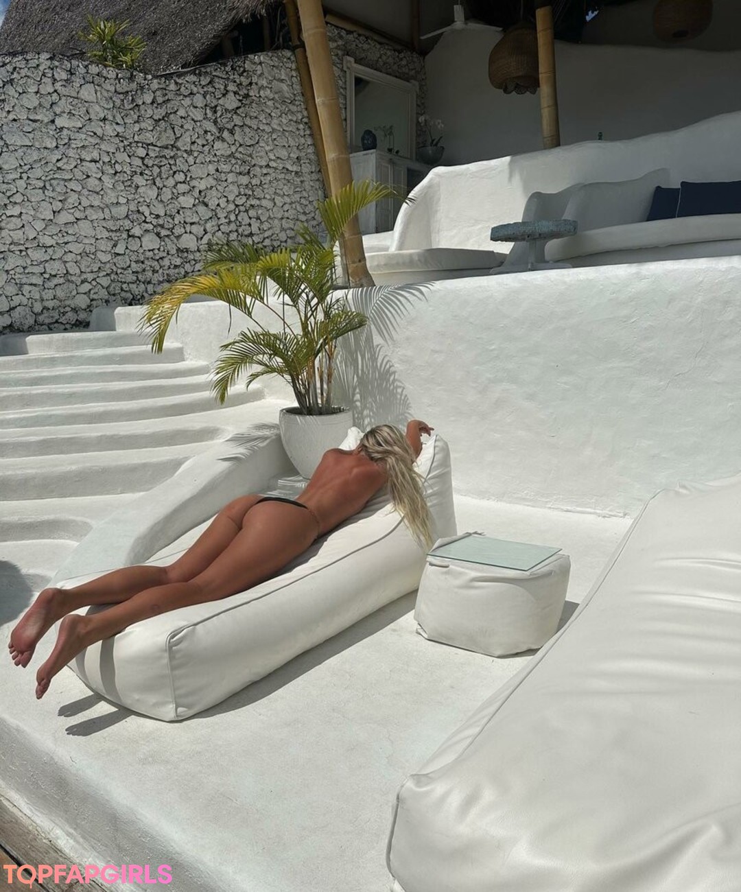 Foto desnuda filtrada de OnlyFans de Phoebe Isobel #21 Foto desnuda filtrada de OnlyFans de Phoebe Isobel #21