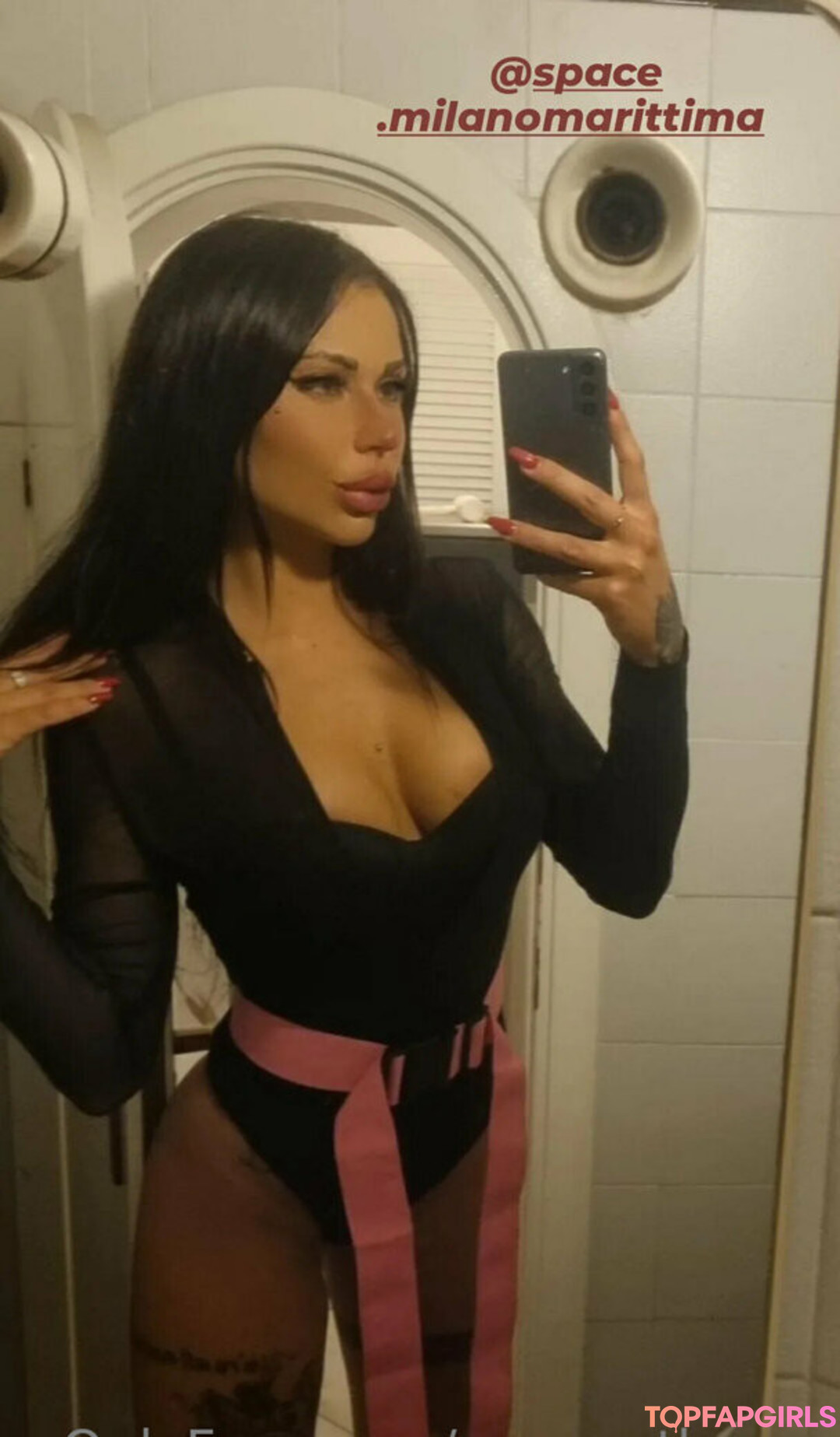 Foto desnuda filtrada de OnlyFans de Anaanathema #34 Foto desnuda filtrada de OnlyFans de Anaanathema #34