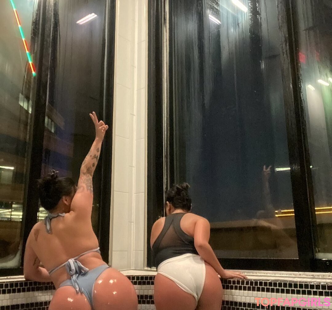 Foto desnuda filtrada de OnlyFans de Lindaafreckles #35 Foto desnuda filtrada de OnlyFans de Lindaafreckles #35