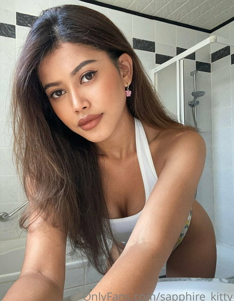 Sapphirekitty