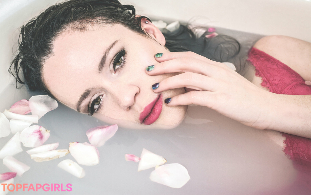 Foto desnuda filtrada de OnlyFans de Jenhearts247 #34 Foto desnuda filtrada de OnlyFans de Jenhearts247 #34