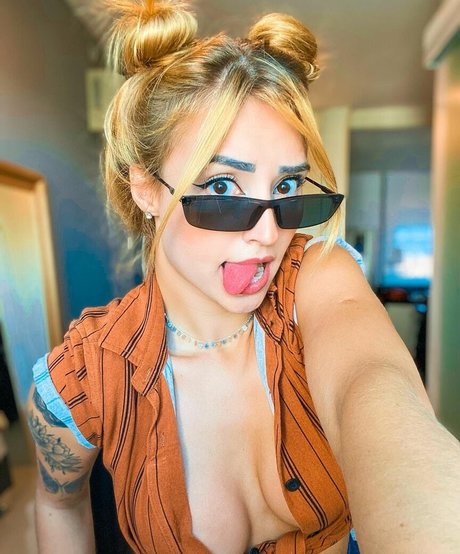 Leticia Ferrazzani