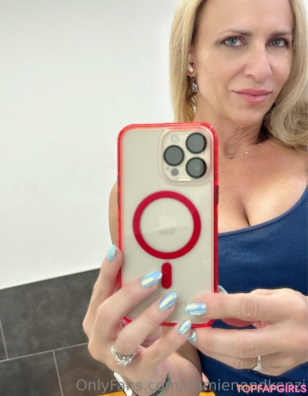 Foto desnuda filtrada de OnlyFans de Damienandkenzi #30 Foto desnuda filtrada de OnlyFans de Damienandkenzi #30