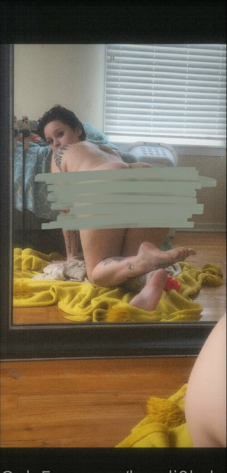 Handj0bzbychelle