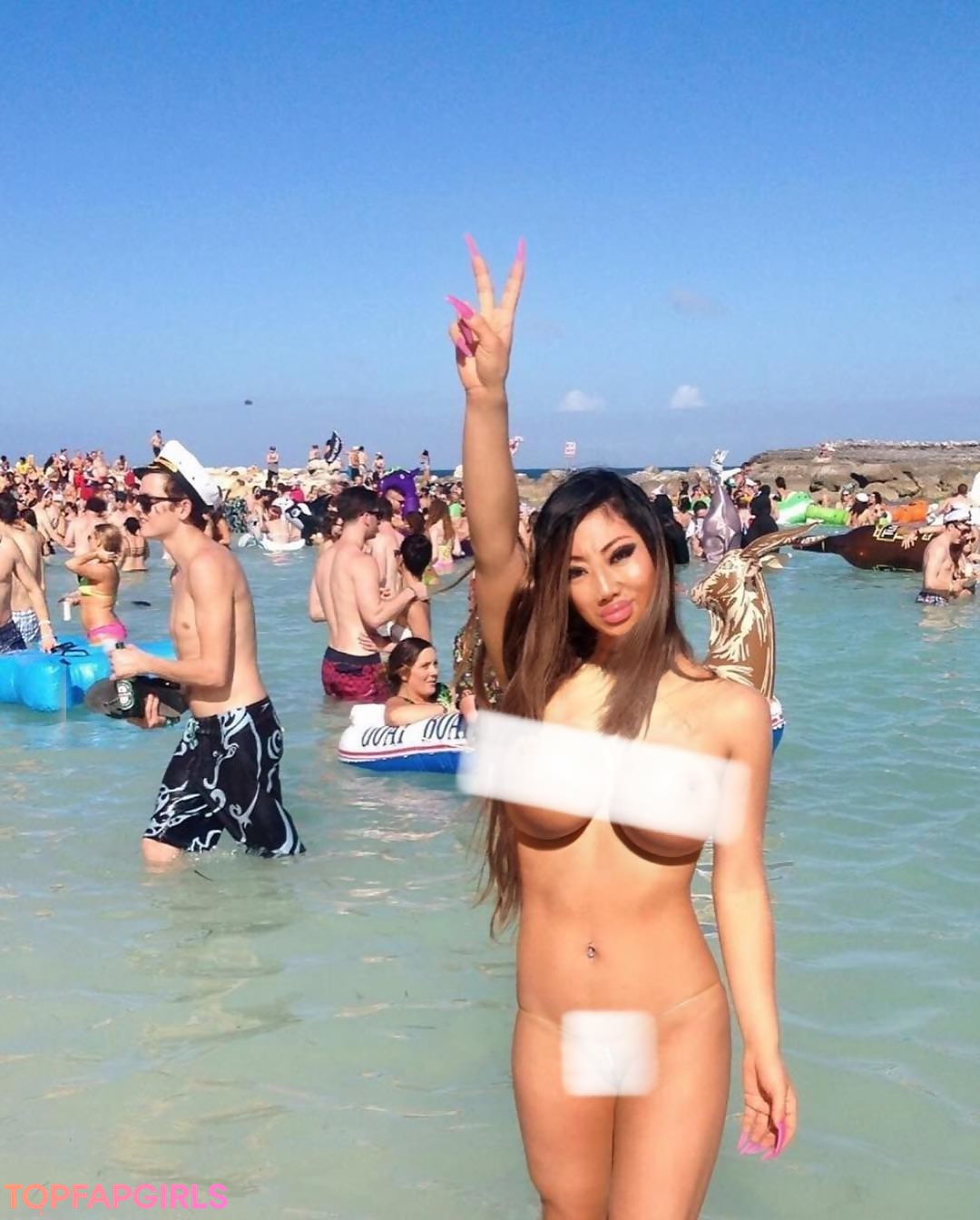 Foto desnuda filtrada de OnlyFans de Tiffany Luu #111 Foto desnuda filtrada de OnlyFans de Tiffany Luu #111