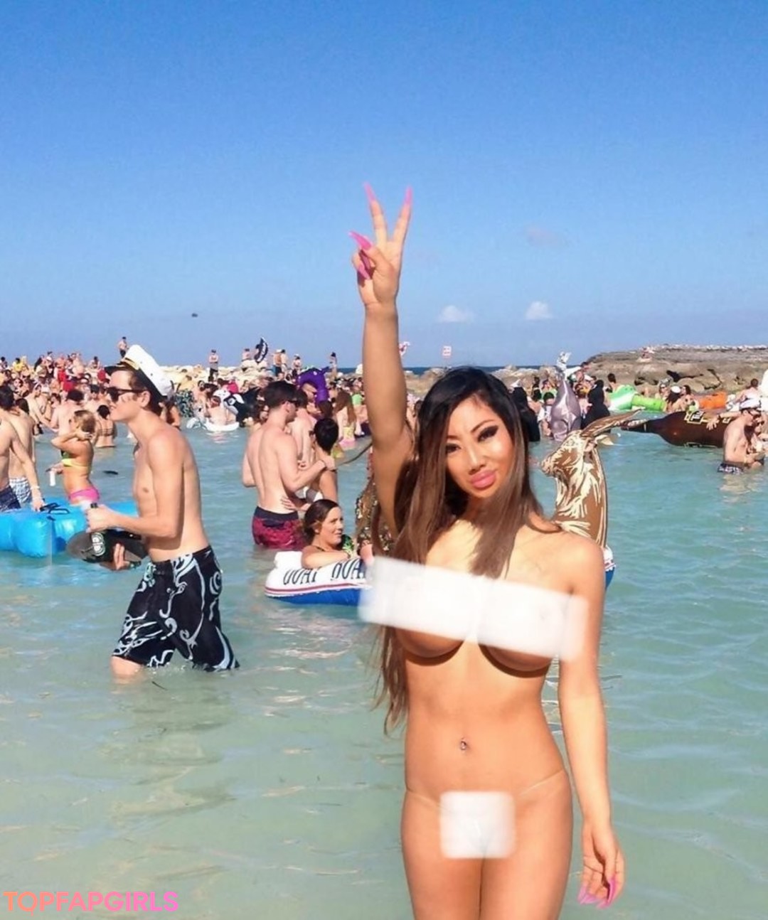 Foto desnuda filtrada de OnlyFans de Tiffany Luu #24 Foto desnuda filtrada de OnlyFans de Tiffany Luu #24