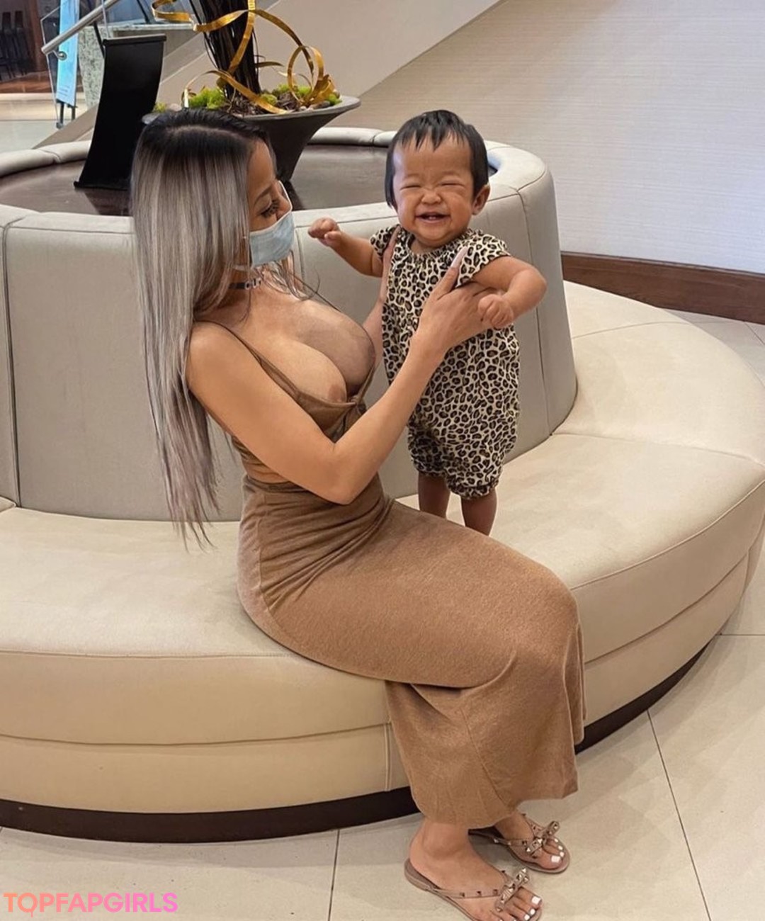 Foto desnuda filtrada de OnlyFans de Tiffany Luu #35 Foto desnuda filtrada de OnlyFans de Tiffany Luu #35