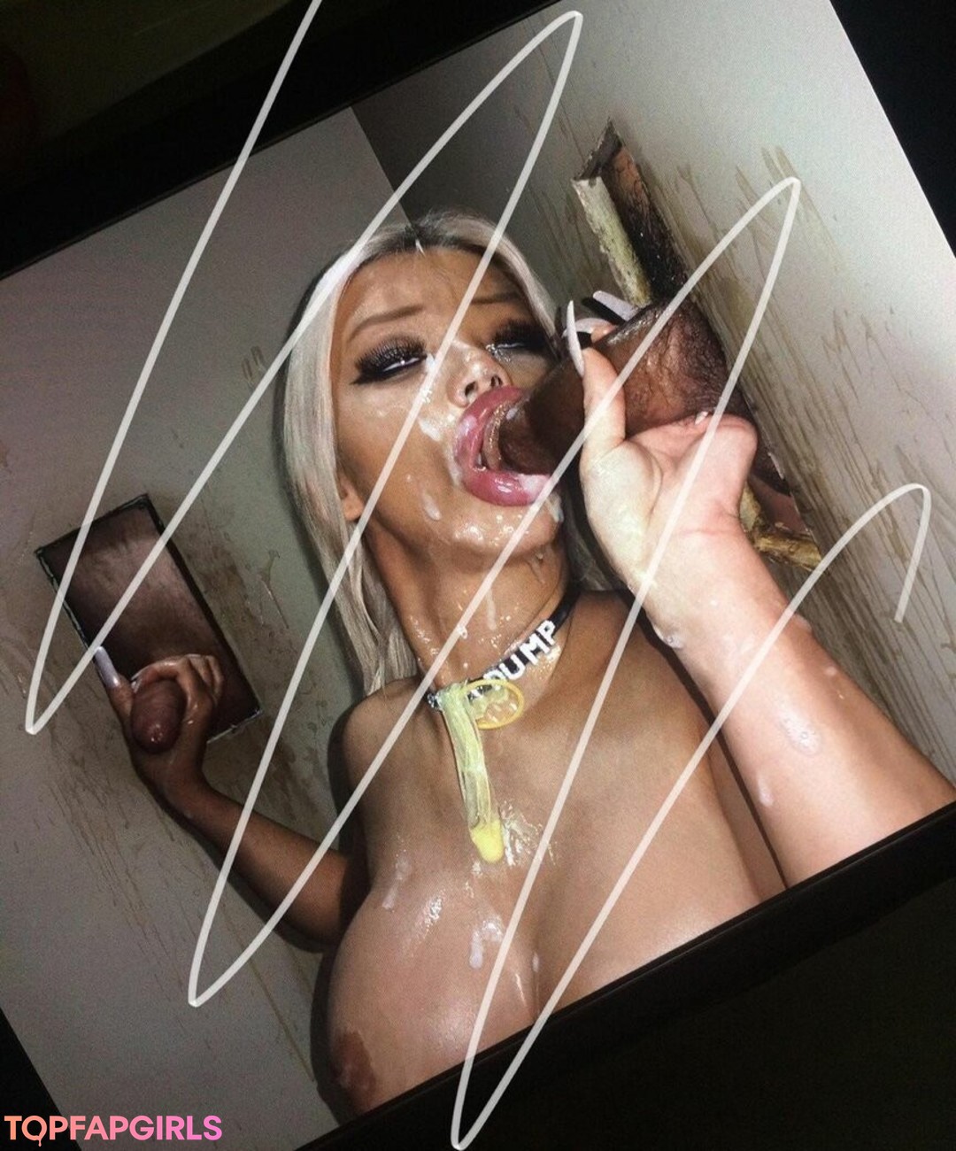 Foto desnuda filtrada de OnlyFans de Tiffany Luu #59 Foto desnuda filtrada de OnlyFans de Tiffany Luu #59