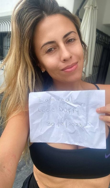 Foto desnuda filtrada de OnlyFans de Lucie The Spanish Teacher