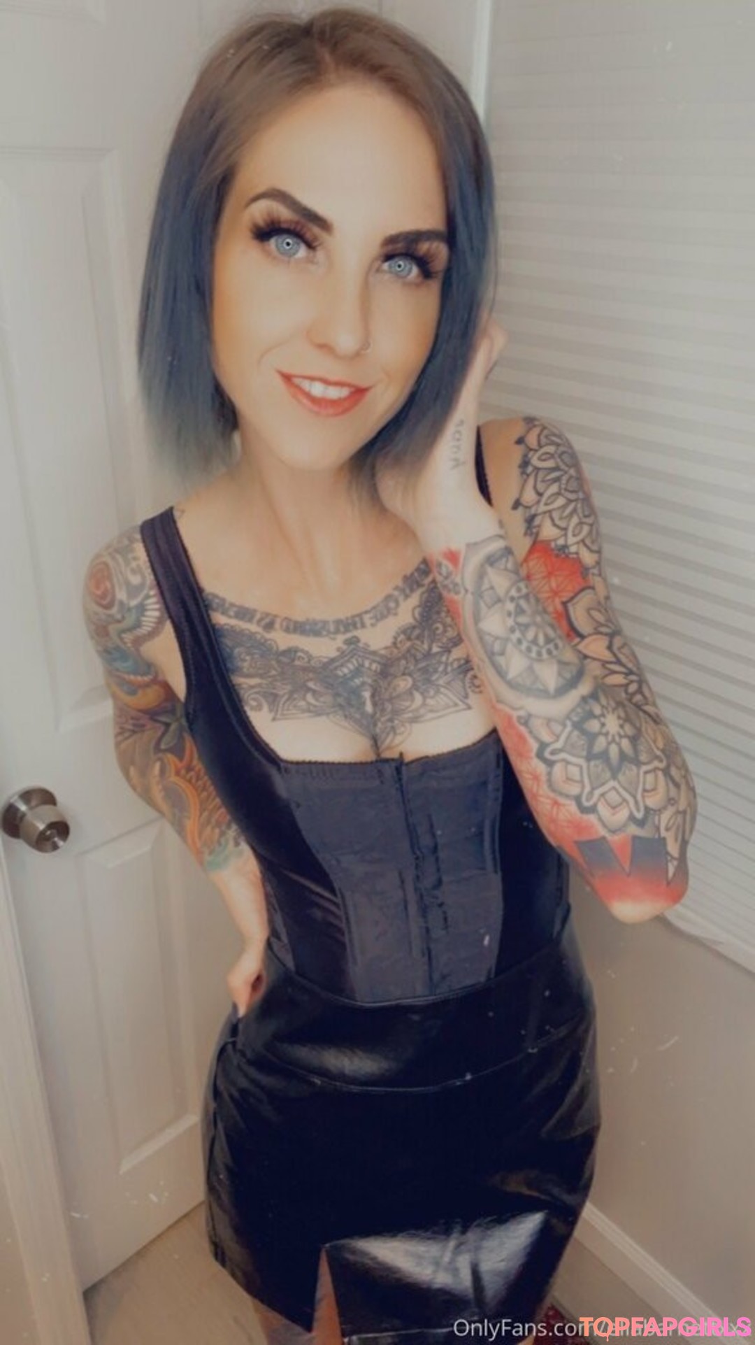 Foto desnuda filtrada de OnlyFans de Ellabarnettvip #63 Foto desnuda filtrada de OnlyFans de Ellabarnettvip #63