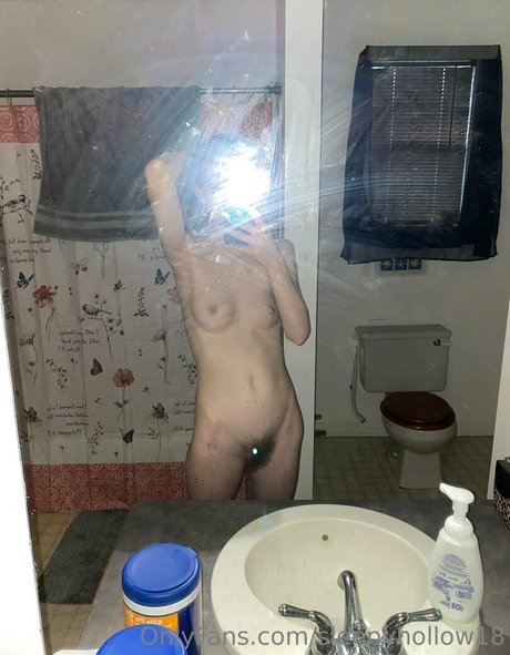 Foto desnuda filtrada de OnlyFans de Sleepyhollow18
