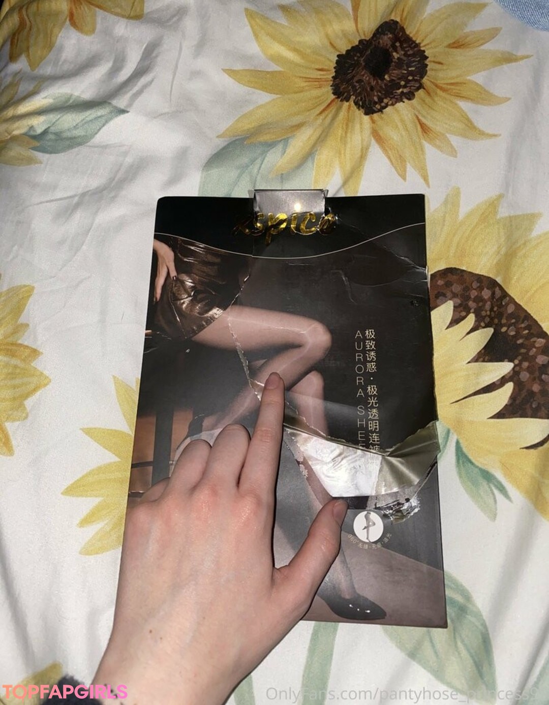 Foto desnuda filtrada de OnlyFans de Pantyhoseprincess99 #102 Foto desnuda filtrada de OnlyFans de Pantyhoseprincess99 #102