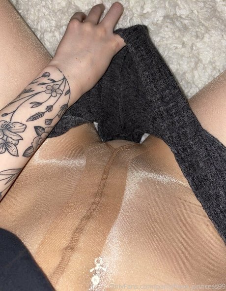 Pantyhose_princess99