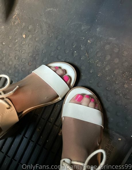 Pantyhose_princess99