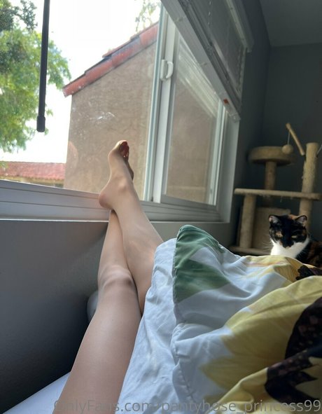 Pantyhose_princess99