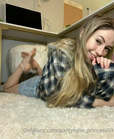 Pantyhose_princess99