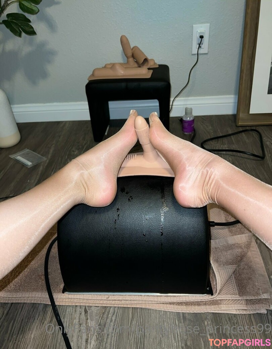 Foto desnuda filtrada de OnlyFans de Pantyhoseprincess99 #559 Foto desnuda filtrada de OnlyFans de Pantyhoseprincess99 #559