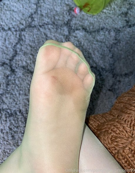 Pantyhose_princess99