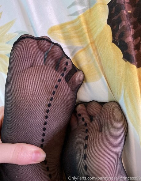 Pantyhose_princess99