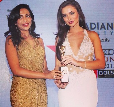 Foto desnuda filtrada de OnlyFans de Amy Jackson