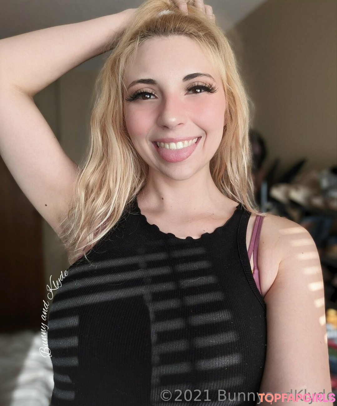 Foto desnuda filtrada de OnlyFans de Bunnyandklyde #228 Foto desnuda filtrada de OnlyFans de Bunnyandklyde #228