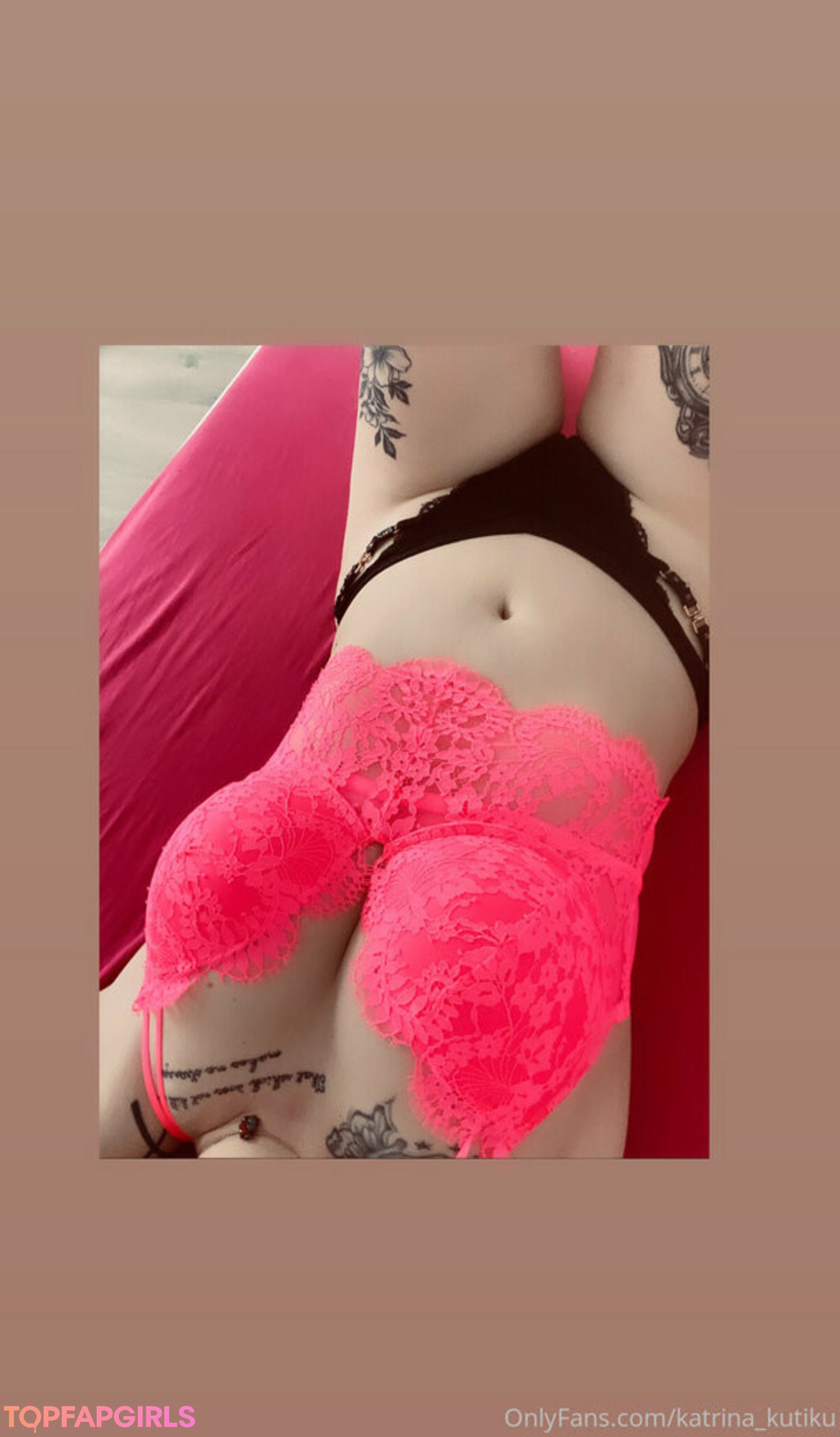 Foto desnuda filtrada de OnlyFans de Katrinakutiku #266 Foto desnuda filtrada de OnlyFans de Katrinakutiku #266