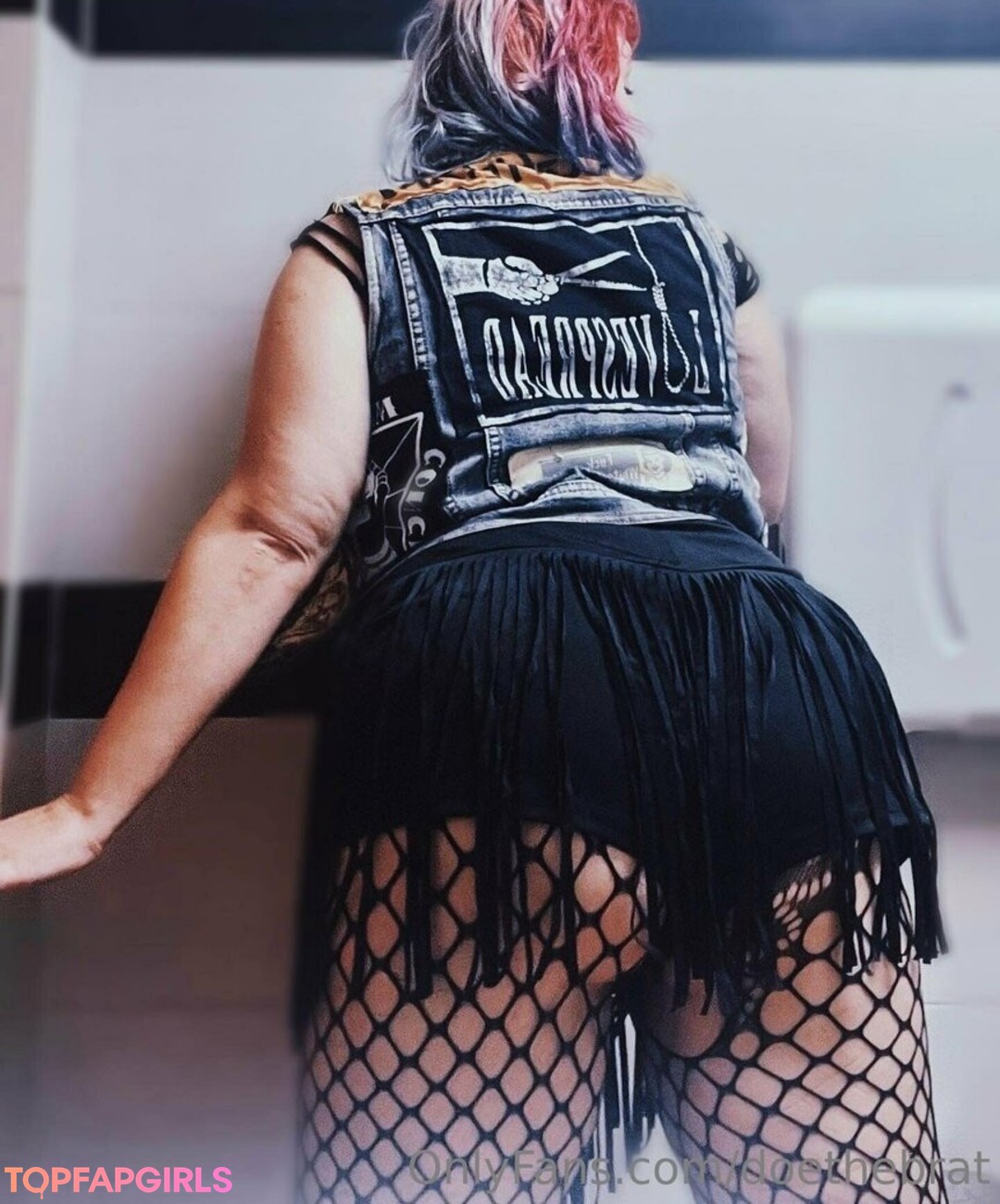 Foto desnuda filtrada de OnlyFans de Doethebrat #41 Foto desnuda filtrada de OnlyFans de Doethebrat #41