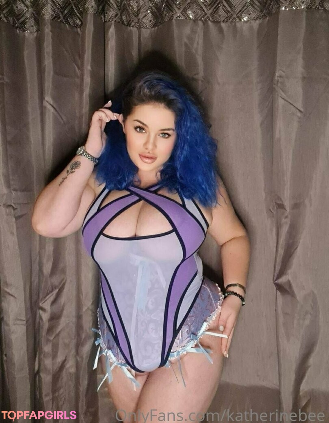 Foto desnuda filtrada de OnlyFans de Beckybeeofficial #177 Foto desnuda filtrada de OnlyFans de Beckybeeofficial #177