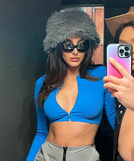 Chloe Veitch