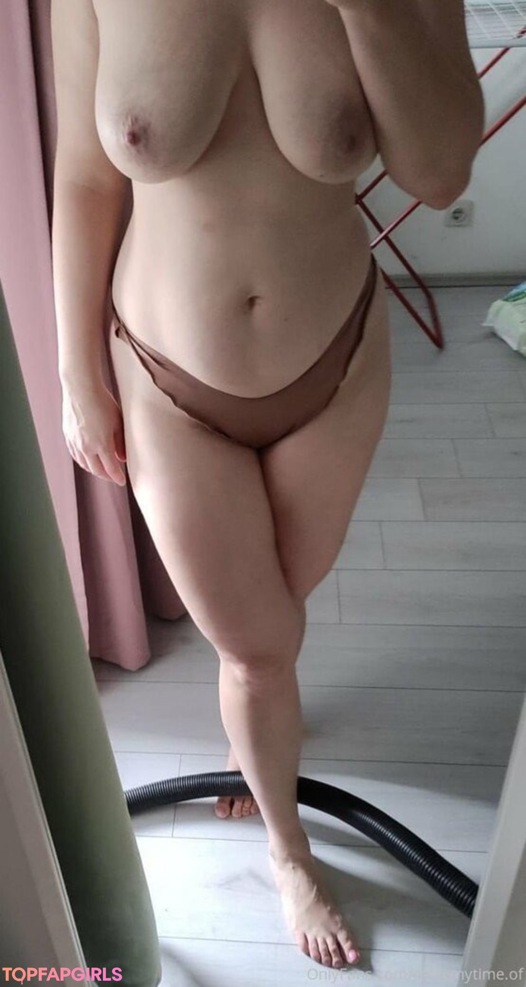 Foto desnuda filtrada de OnlyFans de Mommy Time #89 Foto desnuda filtrada de OnlyFans de Mommy Time #89