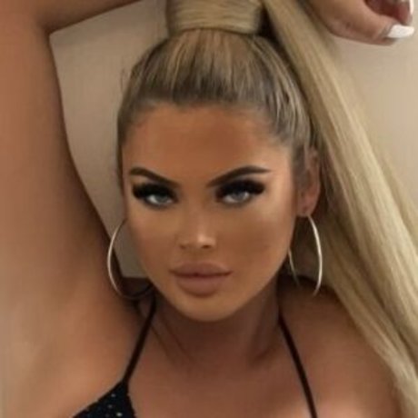 Yourfavgirlxox