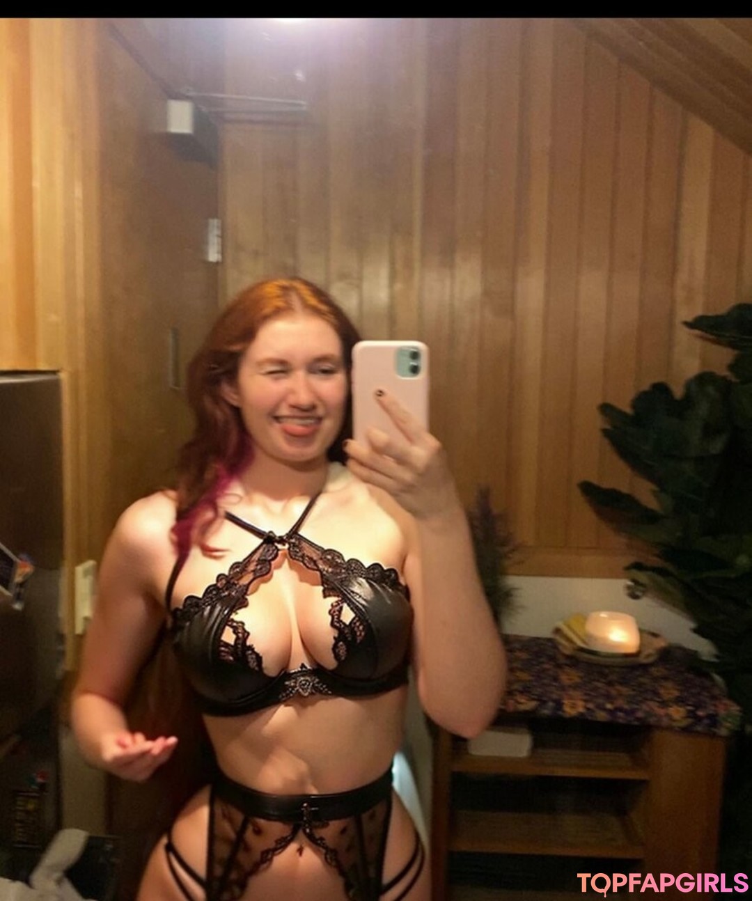 Foto desnuda filtrada de OnlyFans de Howdyhowdyyall1 #125 Foto desnuda filtrada de OnlyFans de Howdyhowdyyall1 #125