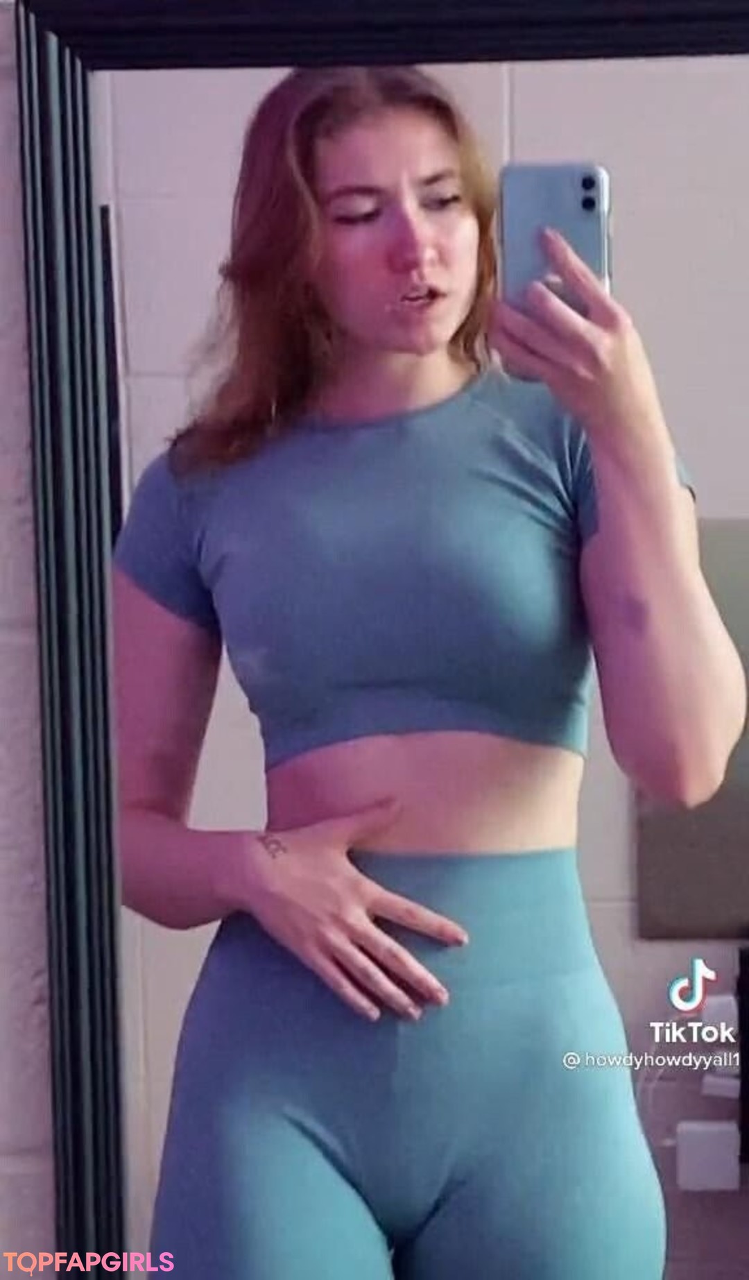 Foto desnuda filtrada de OnlyFans de Howdyhowdyyall1 #49 Foto desnuda filtrada de OnlyFans de Howdyhowdyyall1 #49