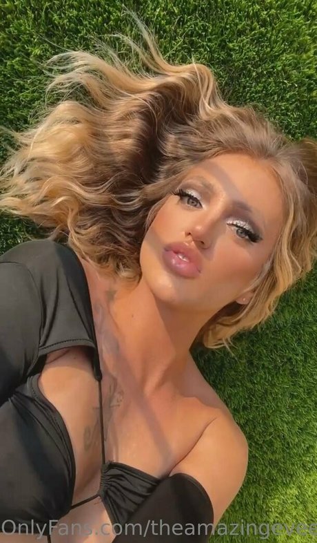 Foto desnuda filtrada de OnlyFans de Theeveemarie