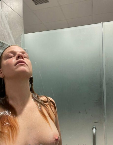 Foto desnuda filtrada de OnlyFans de Scarlettebegonia