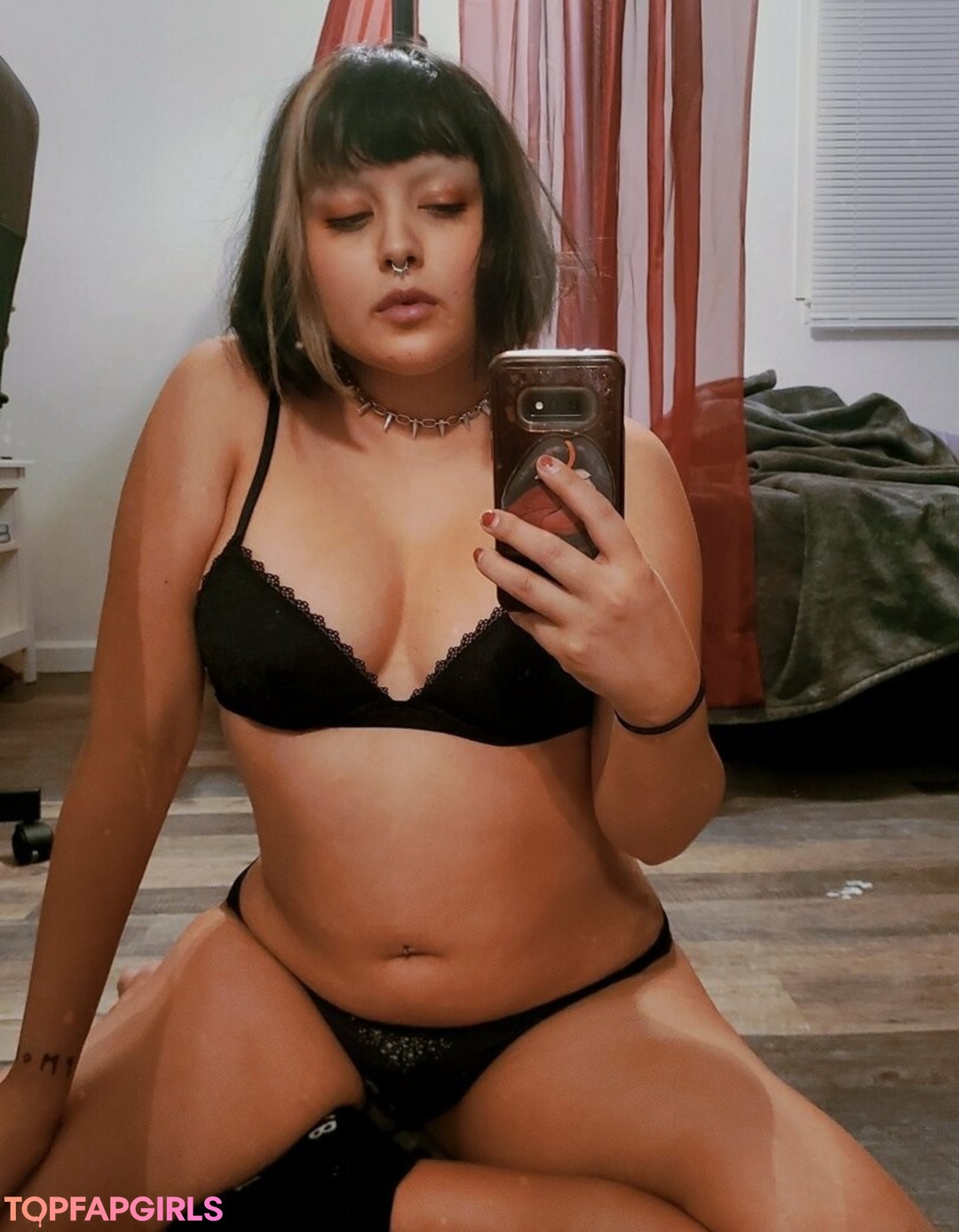 Foto desnuda filtrada de OnlyFans de Witchhunny #87 Foto desnuda filtrada de OnlyFans de Witchhunny #87