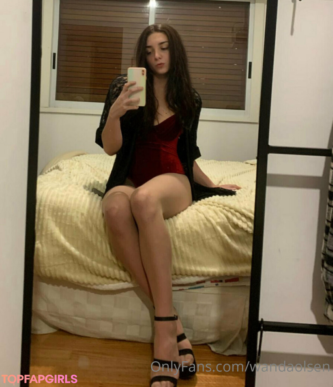 Foto desnuda filtrada de OnlyFans de Wandaolsen #13 Foto desnuda filtrada de OnlyFans de Wandaolsen #13