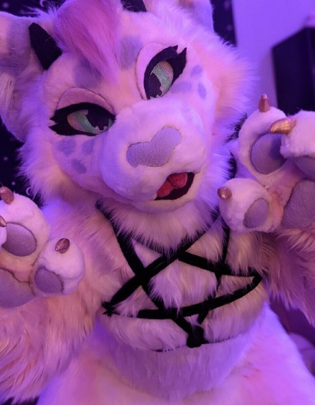 Kinkypinkkitty