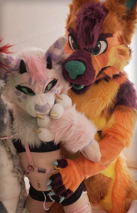 Kinkypinkkitty